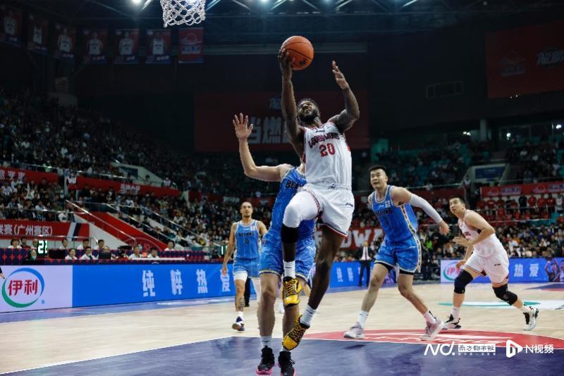 开云体验APP官网入口-凹凸世界众人看金黑化